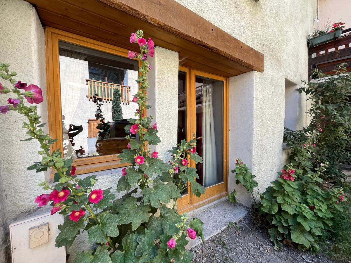 The Stable House Bourg D'Oisans -Bike/Hike/Ski Ле-Бур-д'Уазан Екстер'єр фото